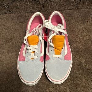 Colorful old skool vans size 6.5 equivalent to a women’s 8.